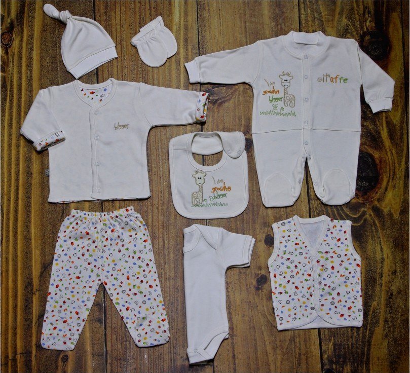 Nakışlı hediyelik bebe set